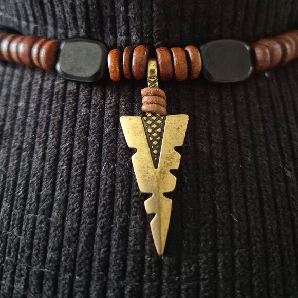 Western Beaded Hat Band Brown Wood & Black Stone Arrowhead Pendant - Picture 1 of 4